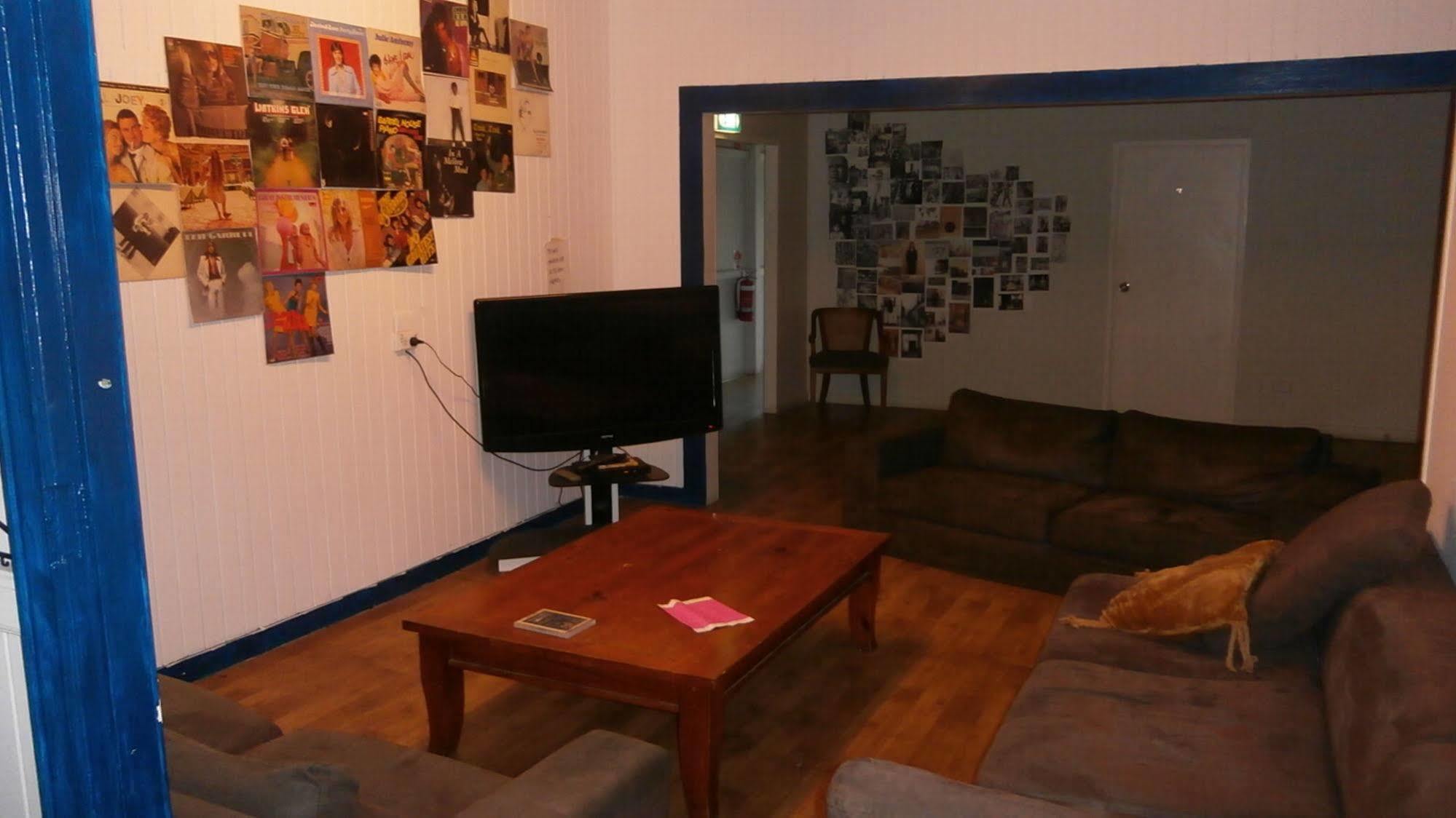 Reef Backpackers Hostel Cairns Bagian luar foto