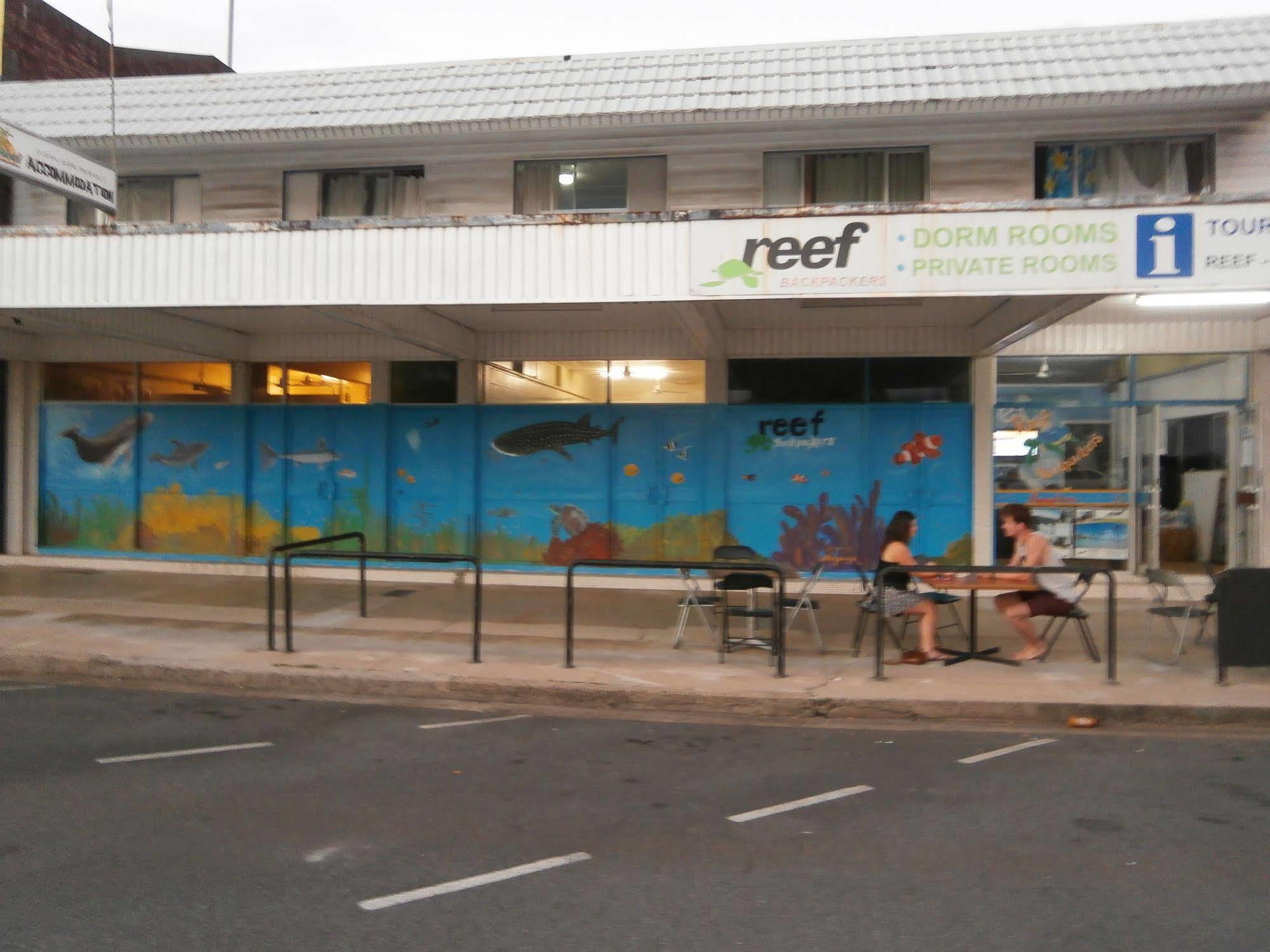 Reef Backpackers Hostel Cairns Bagian luar foto