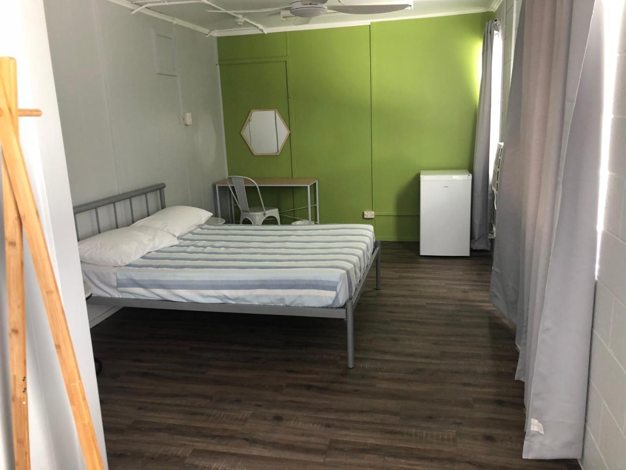 Reef Backpackers Hostel Cairns Bagian luar foto