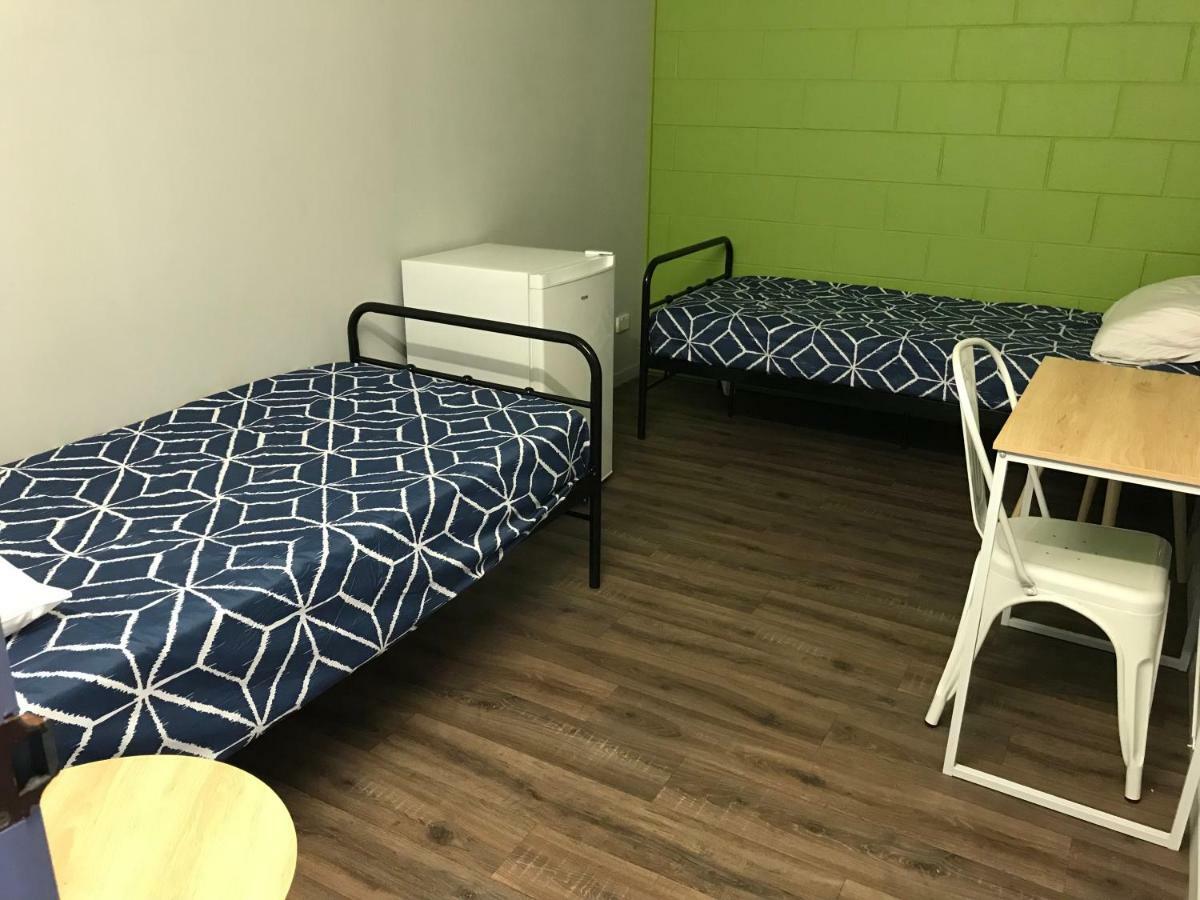 Reef Backpackers Hostel Cairns Bagian luar foto
