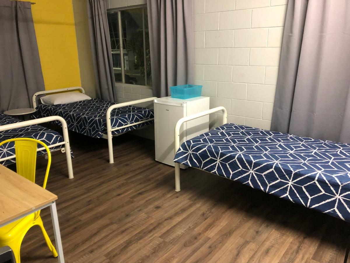 Reef Backpackers Hostel Cairns Bagian luar foto