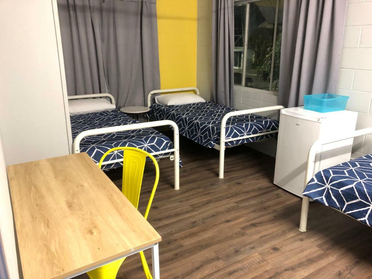 Reef Backpackers Hostel Cairns Bagian luar foto